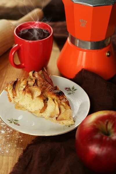 Tarte briochée pommes & caramel beurre salé