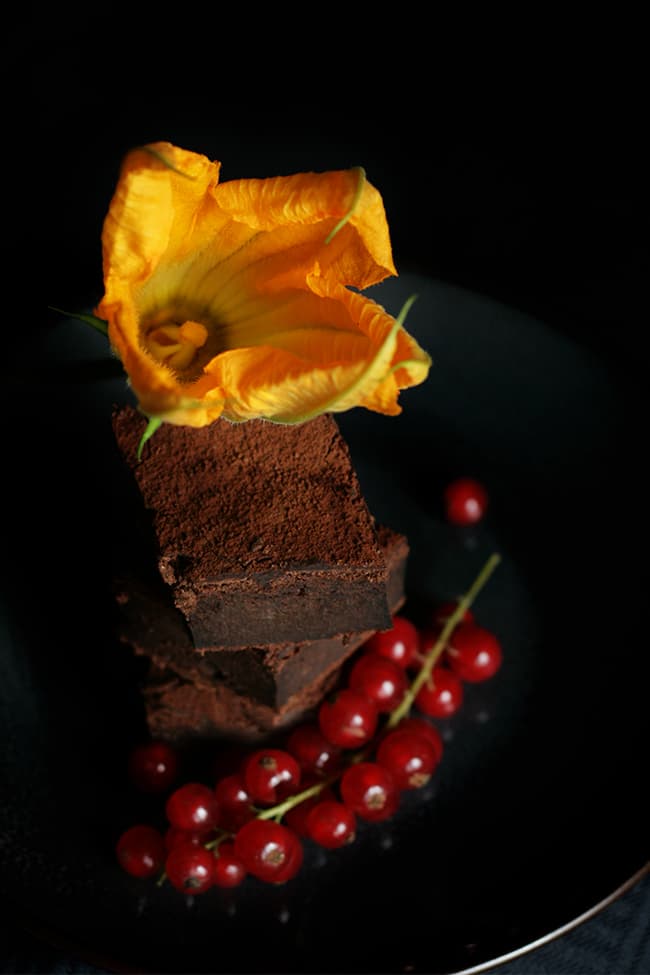 Gâteau chocolat cougette avec fleur de courgette
