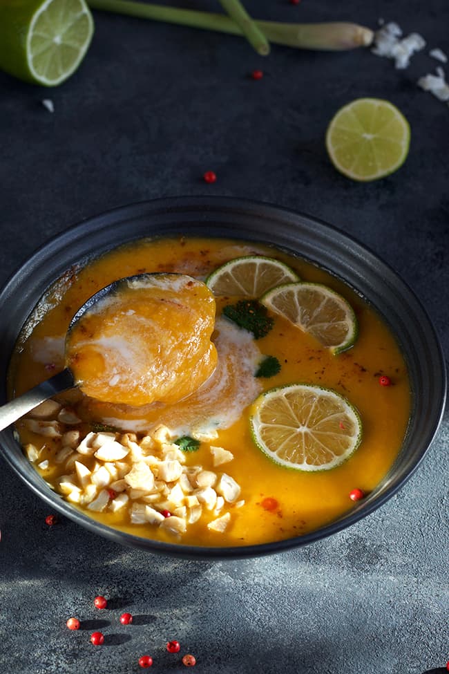 Soupe thaïe lait de coco et butternut