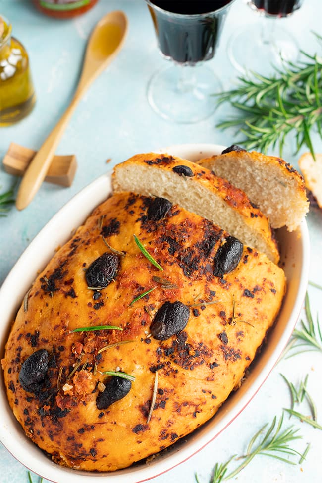 Focaccia tomate olive