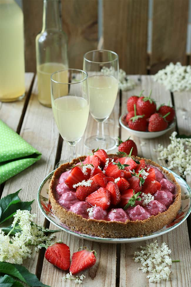 Tarte fraise sureau végane sans gluten