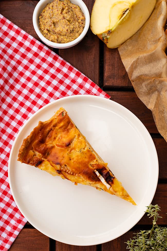 Tarte à la pomme et au camembert