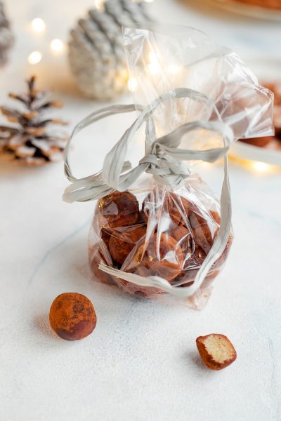 Boules de massepain au cacao