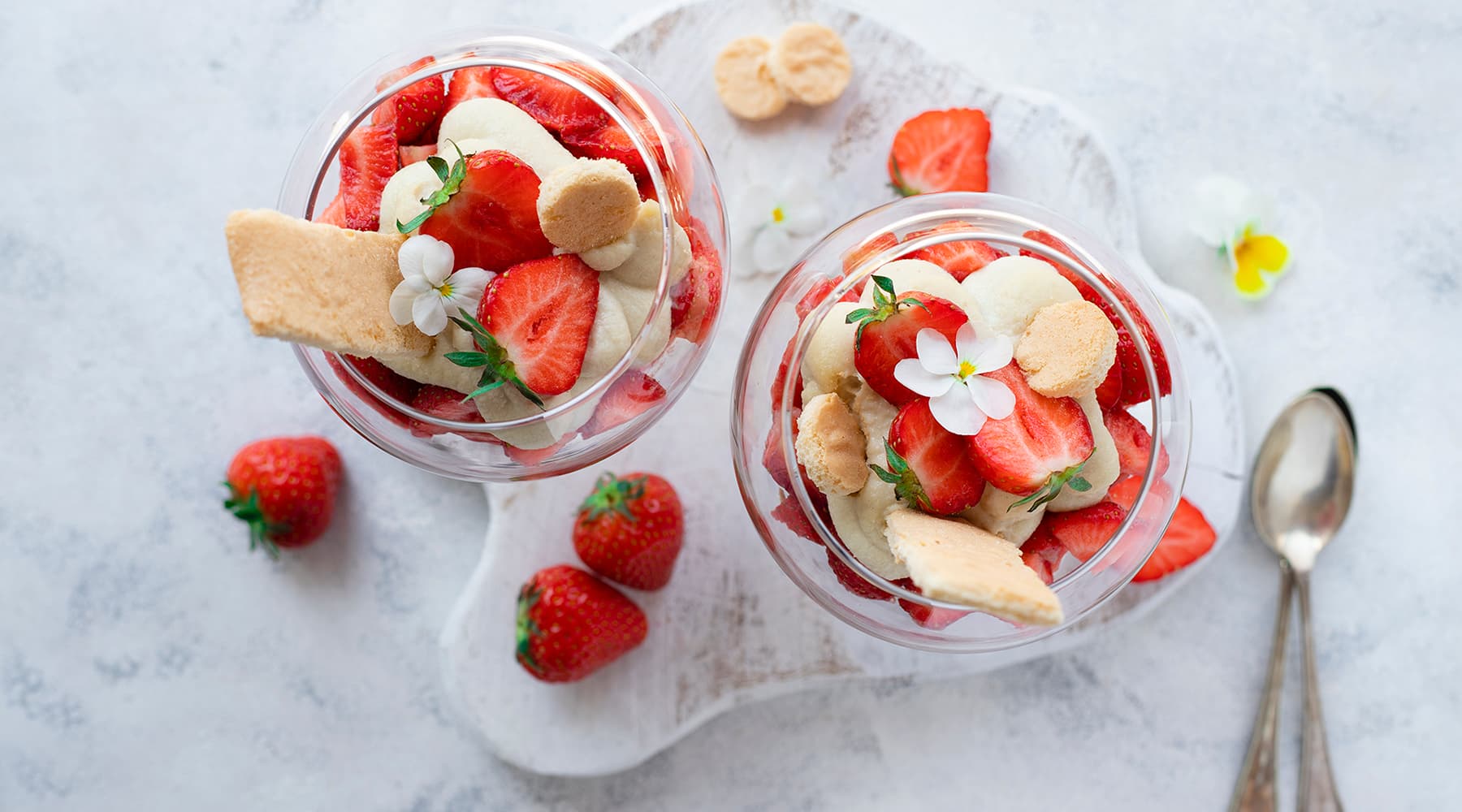 Tiramisu végétal aux fraises