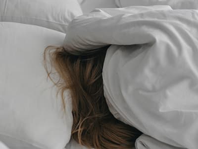 Optimiser ton sommeil par l’alimentation