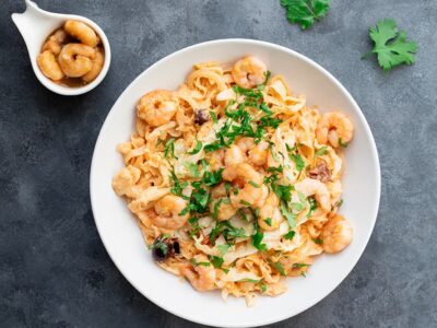Tagliatelles de chou pointu aux scampis