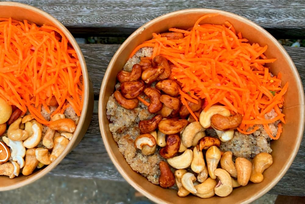 Quinoa bowl cajou carottes