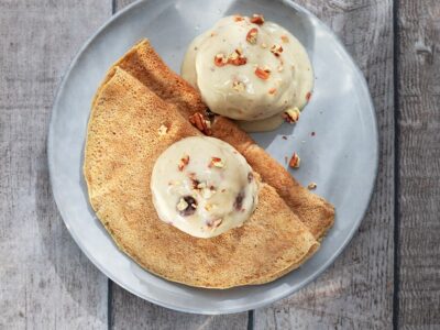 Crêpes et glace à la cacahuète