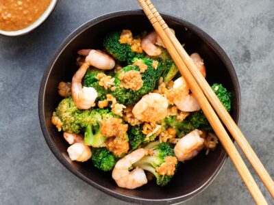 Wok de brocolis aux crevettes RG