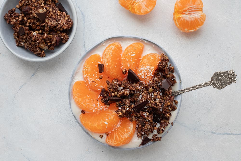 Yaourt bowl au granola au chocolat