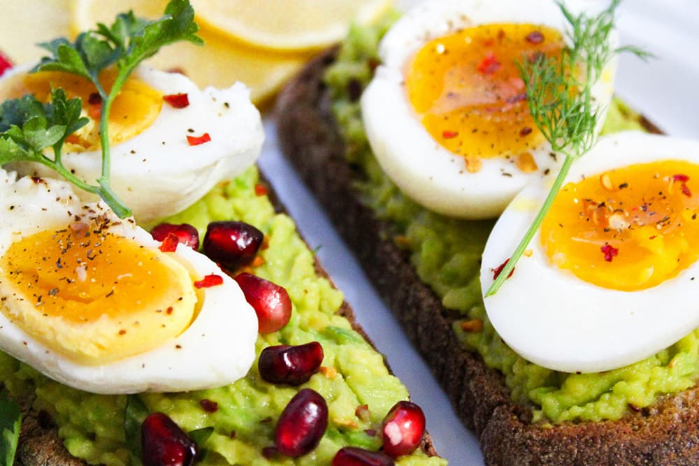 Toast aux œufs mollets